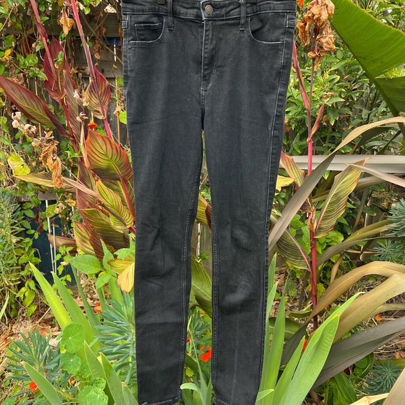 Hollister Black High Rise Super Skinny Jeans Size 7/28 Waist - Picture 1 of 5